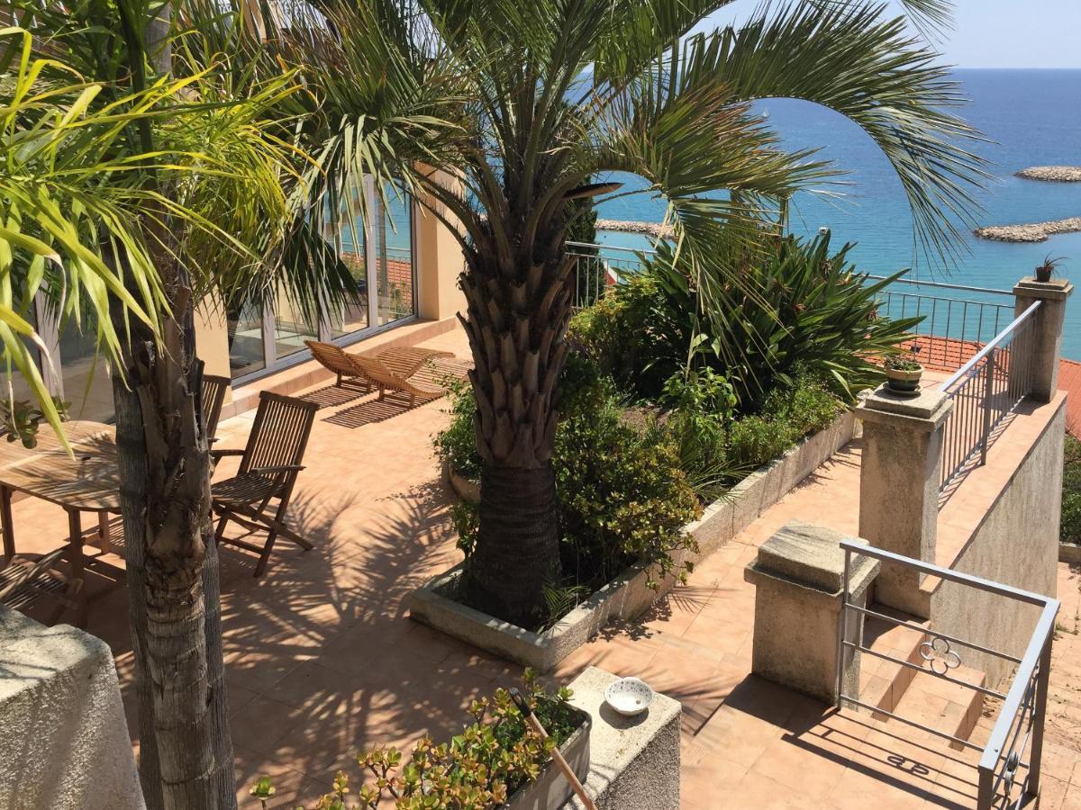 Villa L'Ensoleillee Vue Panoramique Mer, 250 M De La Plage Et Du Centre Ville ม็องตง ภายนอก รูปภาพ